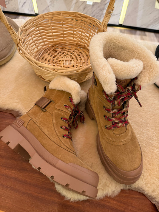Ozwear Ugg Alex Lace-Up Boots ob921