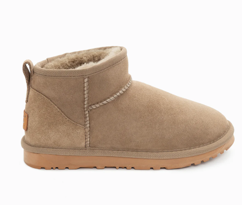 Ozwear Ugg Classic Ultra Mini Boot (Water Resistant)ob658