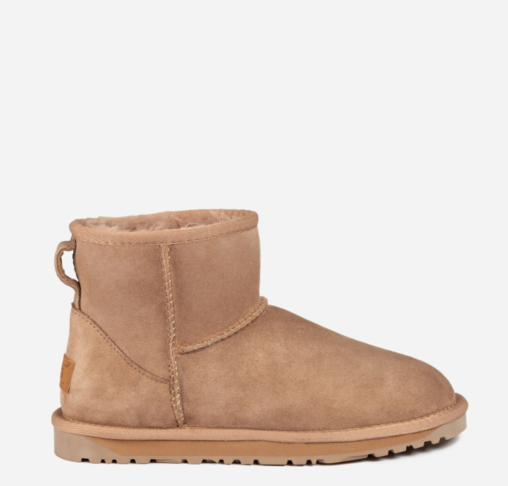 Ozwear Ugg Classic Mini Boots (Water Resistant) ob360