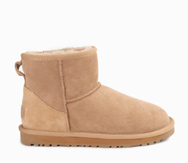 Ozwear Ugg Classic Mini Boots (Water Resistant) ob360