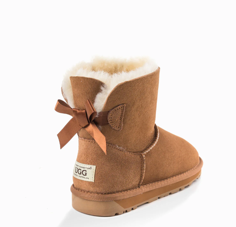 Ozwear Ugg Classic Mini Bailey Bow Boots (Water Resistant) ob365
