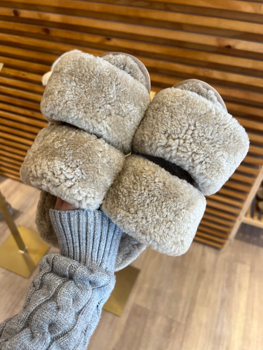 Ozwear Ugg Evelyn Curly Slide ob792